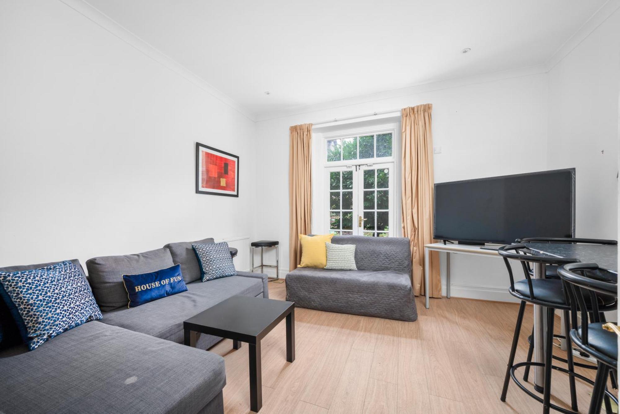 Space And Comfort, 5 Mins Walk To Tube Station, Shops Easy Access To Excel, O2 Arena And Airport, Free Parking Londres