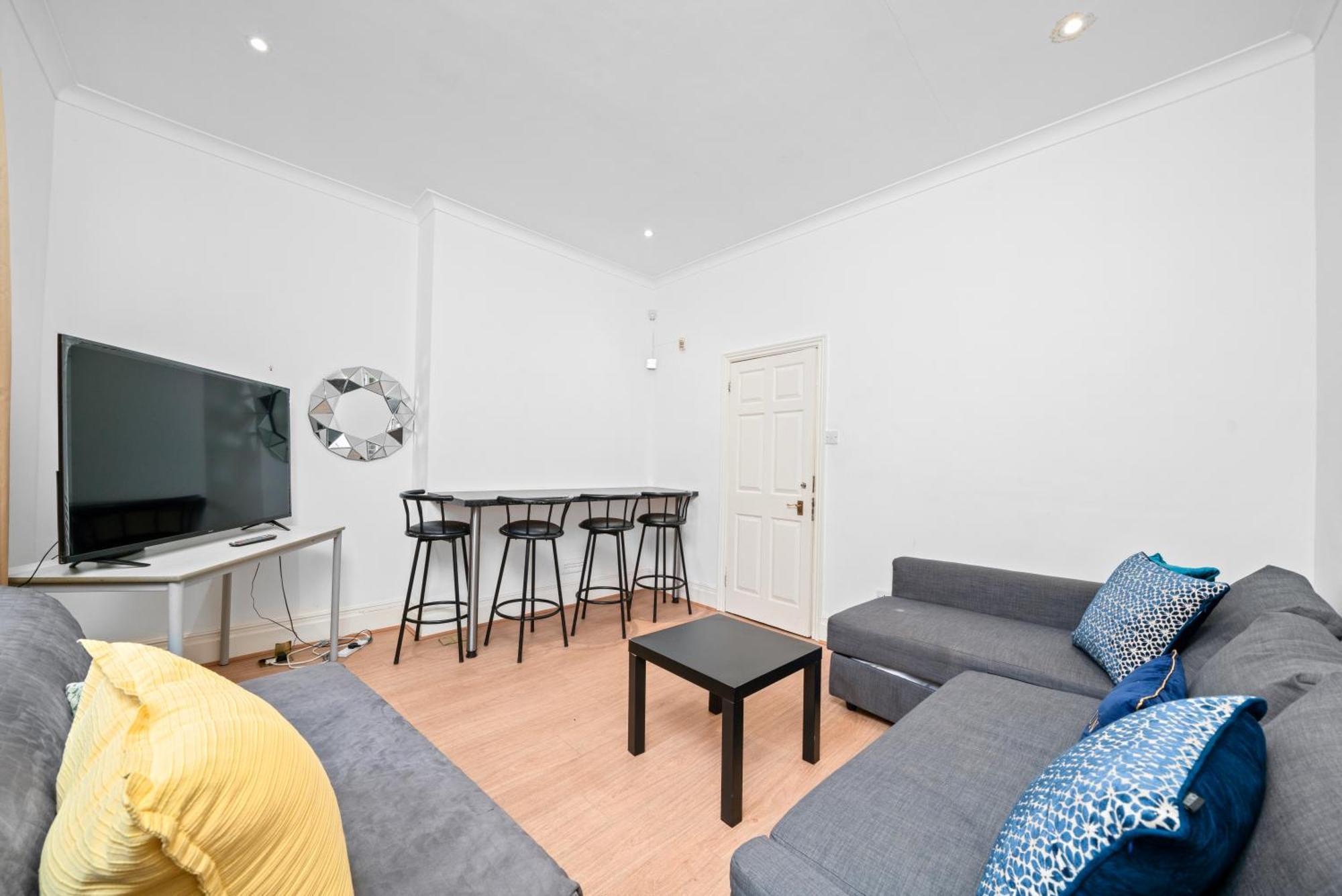 Space And Comfort, 5 Mins Walk To Tube Station, Shops Easy Access To Excel, O2 Arena And Airport, Free Parking Apartamento