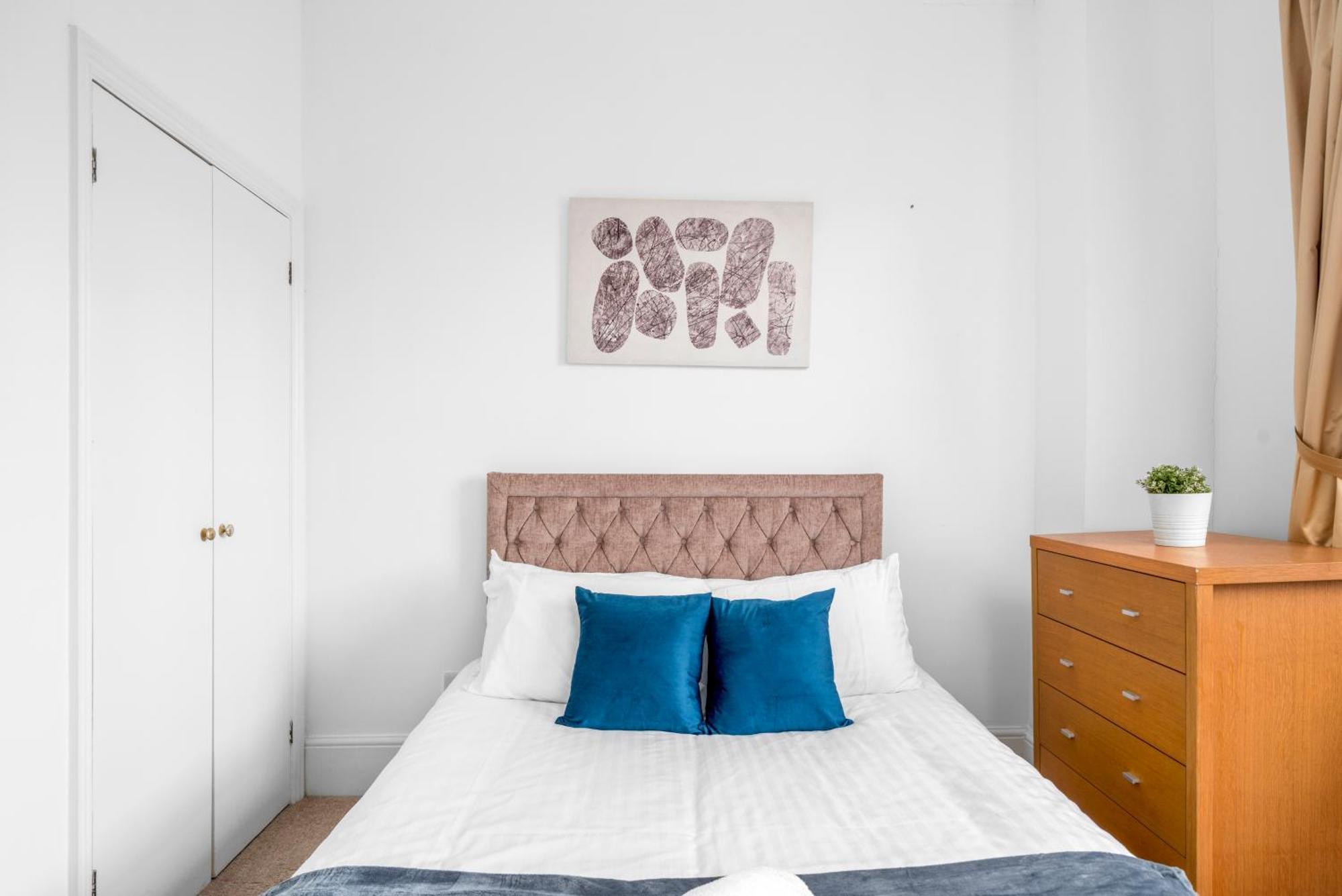 Space And Comfort, 5 Mins Walk To Tube Station, Shops Easy Access To Excel, O2 Arena And Airport, Free Parking Apartamento Londres